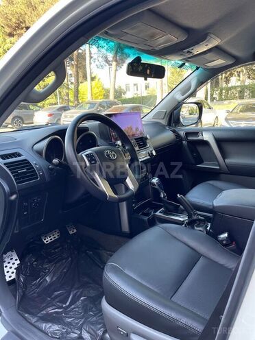Toyota Land Cruiser Prado 2010, 195,000 km - 2.7 л - Bakı