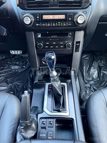 Toyota Land Cruiser Prado 2010, 195,000 km - 2.7 л - Bakı