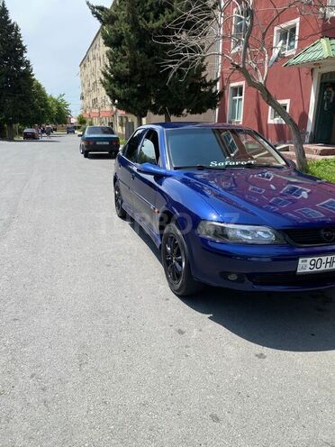 Opel Vectra 1999, 345,971 km - 1.6 l - Zaqatala