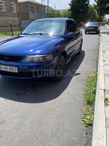 Opel Vectra 1999, 345,971 km - 1.6 l - Zaqatala
