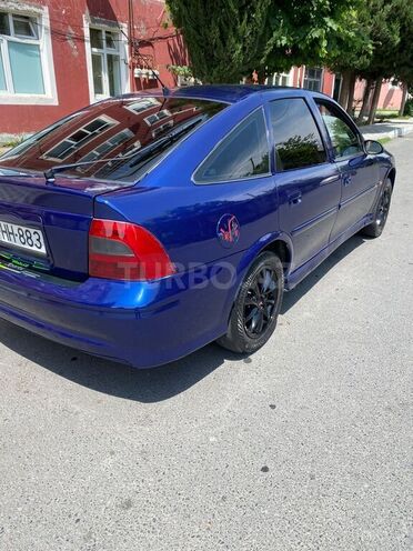 Opel Vectra 1999, 345,971 km - 1.6 l - Zaqatala