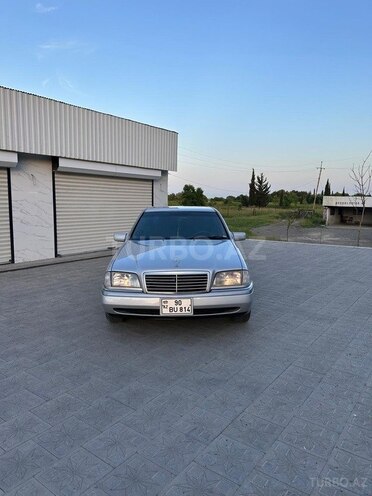 Mercedes C 220 1995, 232,360 km - 2.2 л - Masallı