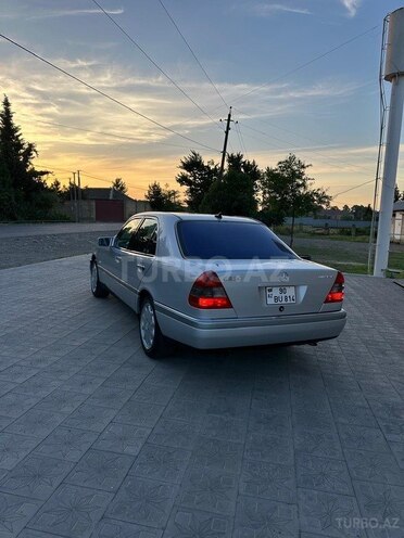 Mercedes C 220 1995, 232,360 km - 2.2 л - Masallı