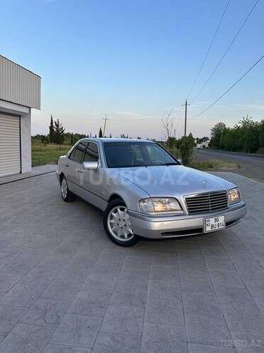 Mercedes C 220 1995, 232,360 km - 2.2 л - Masallı