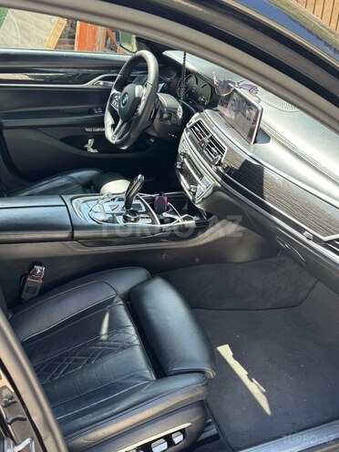 BMW 740 2016, 185,000 km - 3.0 l - Bakı