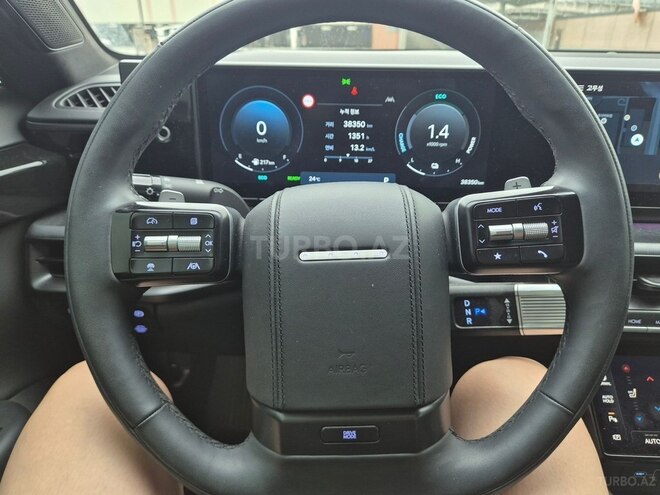 Hyundai Grandeur-12