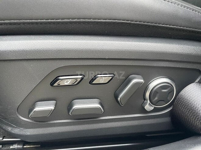 Hyundai Grandeur-11