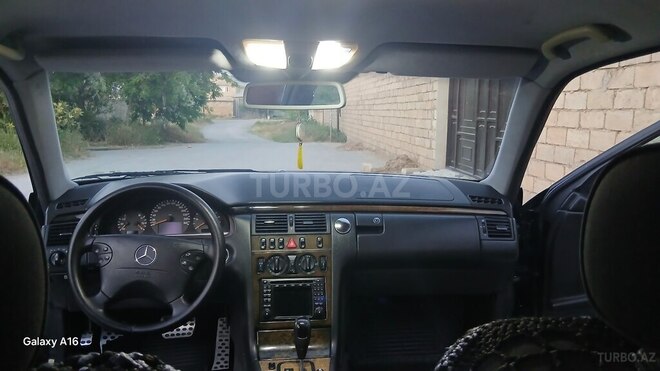 Mercedes E 220 d 2002, 575,713 km - 2.2 л - Bakı