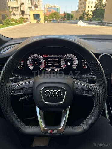 Audi Q8 2024, 43,940 km - 3.0 l - Bakı