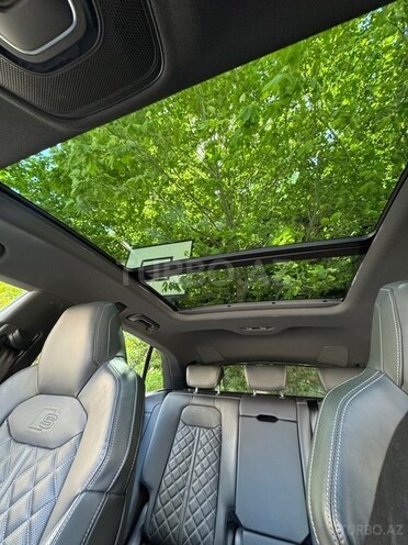 Audi Q8 2024, 43,940 km - 3.0 l - Bakı