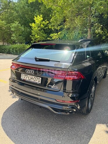 Audi Q8 2024, 43,940 km - 3.0 l - Bakı