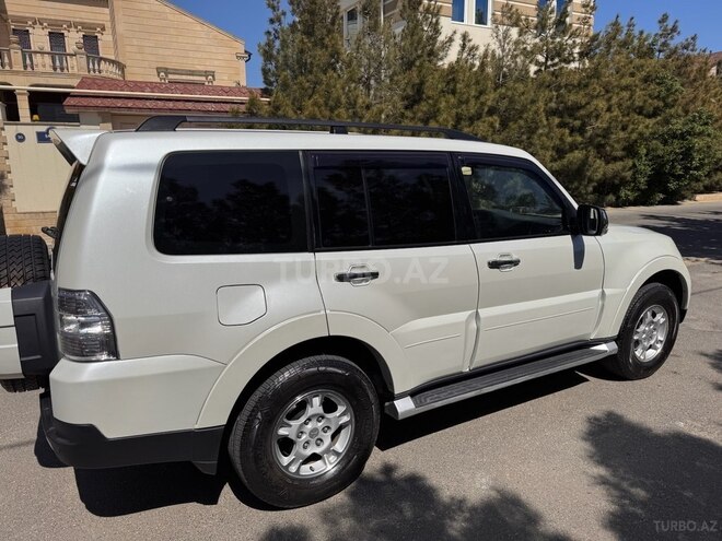 Mitsubishi Pajero 2008, 220,000 km - 3.0 л - Bakı