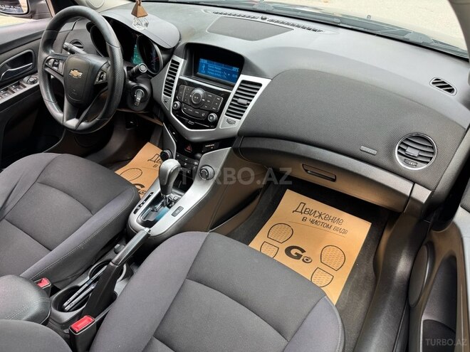 Chevrolet Cruze-8