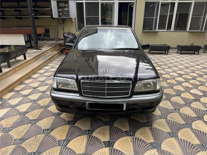 Mercedes C 230 1999, 333,000 km - 2.3 l - Bakı