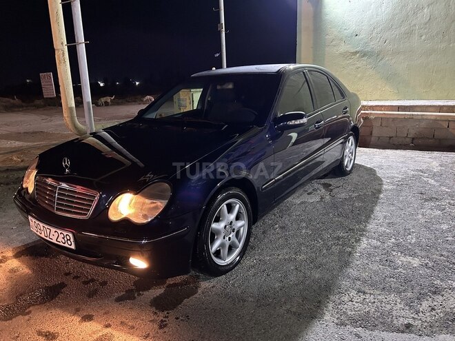 Mercedes C 200-1