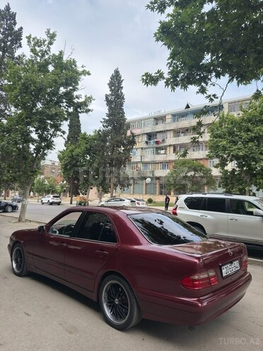 Mercedes E 200 1999, 564,000 km - 2.0 л - Gəncə