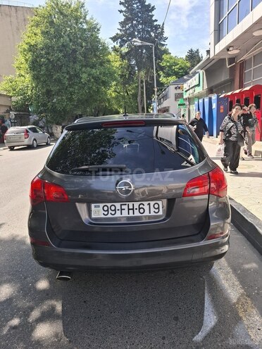 Opel Astra 2011, 316,000 km - 1.4 l - Bakı