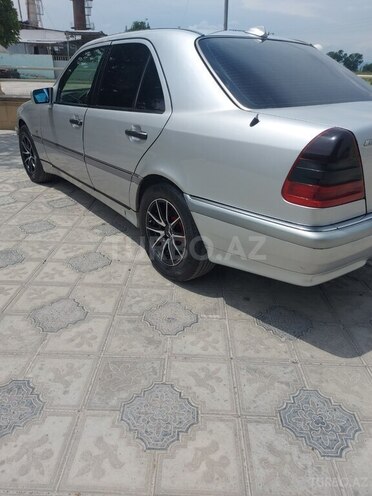 Mercedes C 220 1995, 338,000 km - 2.2 l - Qazax