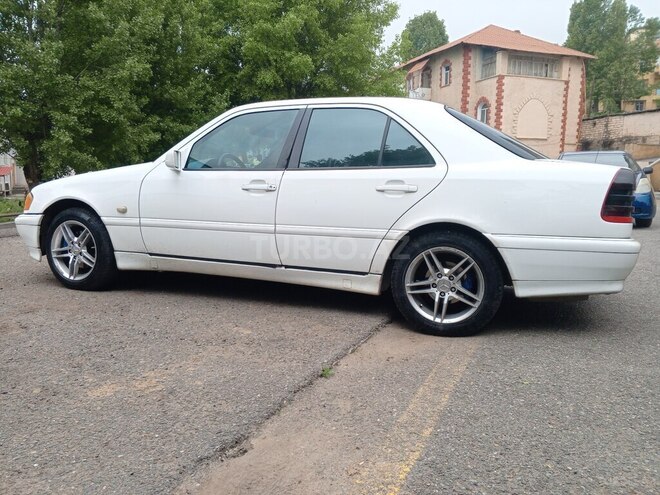 Mercedes C 220 d 1998, 250,000 km - 2.2 l - Gəncə