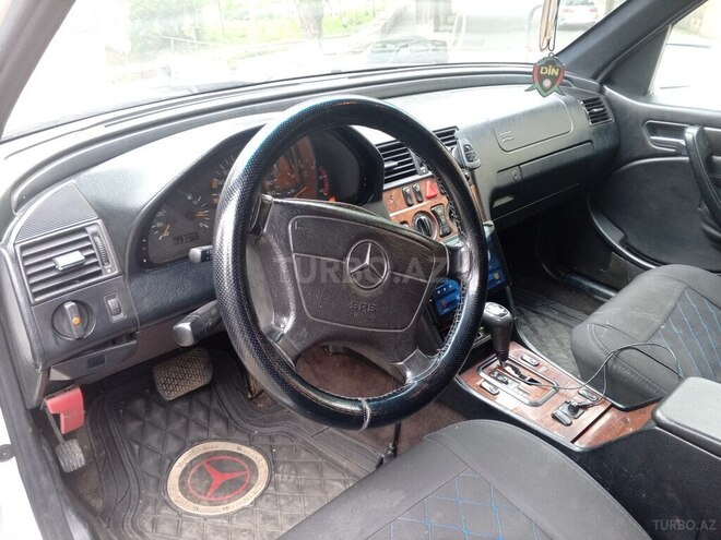Mercedes C 220 d 1998, 250,000 km - 2.2 l - Gəncə