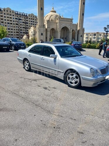Mercedes E 240 2000, 385,000 km - 2.4 l - Bakı
