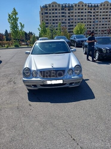 Mercedes E 240 2000, 385,000 km - 2.4 l - Bakı