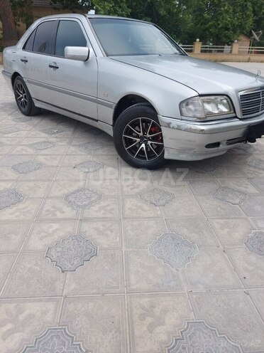 Mercedes C 220 1995, 338,000 km - 2.2 l - Qazax