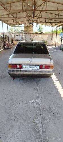 Mercedes 190 1990, 320,000 km - 0.2 l - Saatlı