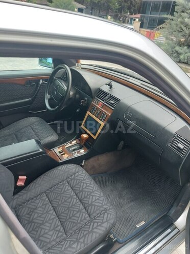 Mercedes C 220 1995, 338,000 km - 2.2 l - Qazax