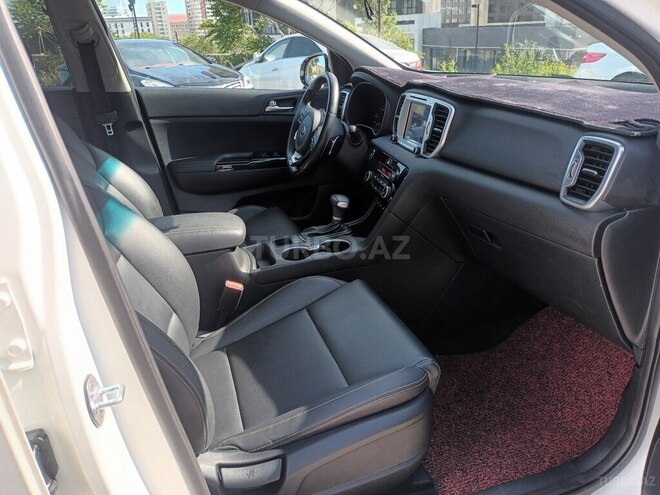 Kia Sportage-13