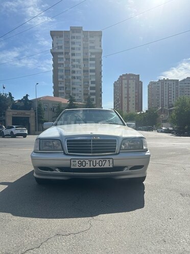 Mercedes C 220 d 2001, 280,000 km - 2.2 l - Bakı