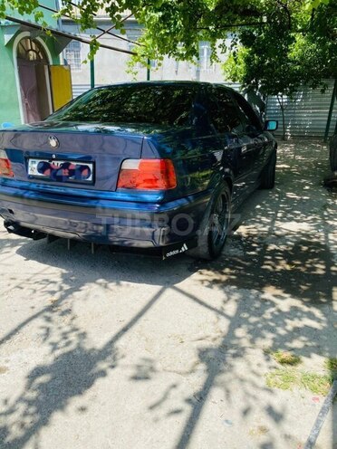 BMW 318 1991, 318,000 km - 1.8 l - Bərdə