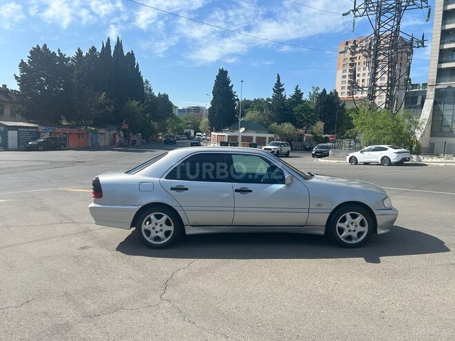 Mercedes C 220 d 2001, 280,000 km - 2.2 l - Bakı