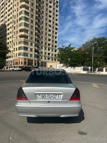 Mercedes C 220 d 2001, 280,000 km - 2.2 l - Bakı