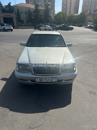 Mercedes C 220 d 2001, 280,000 km - 2.2 l - Bakı