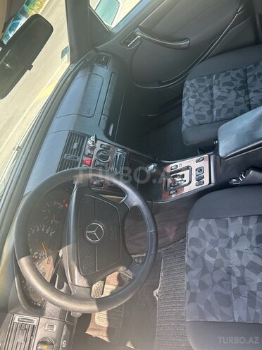 Mercedes C 220 d 2001, 280,000 km - 2.2 l - Bakı