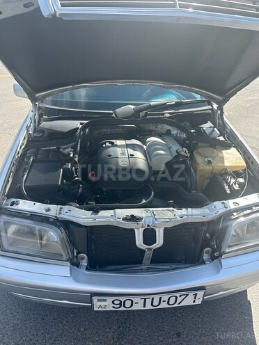 Mercedes C 220 d 2001, 280,000 km - 2.2 l - Bakı