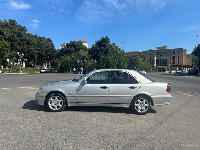 Mercedes C 220 d 2001, 280,000 km - 2.2 l - Bakı