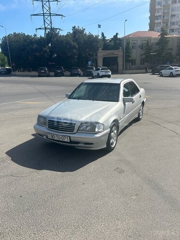 Mercedes C 220 d 2001, 280,000 km - 2.2 l - Bakı