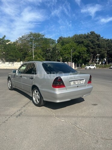 Mercedes C 220 d 2001, 280,000 km - 2.2 l - Bakı