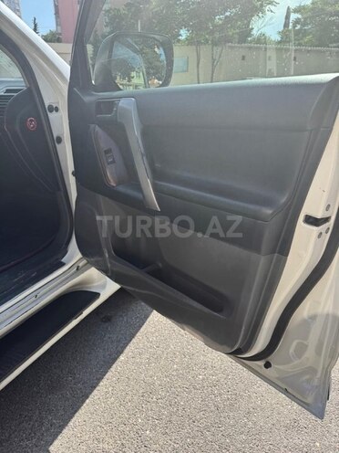 Toyota Land Cruiser Prado 2011, 210,000 km - 2.7 l - Bakı