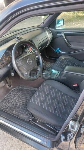 Mercedes C 200 1999, 358,000 km - 2.0 l - Göyçay