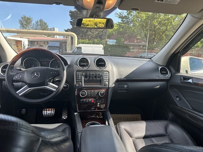Mercedes GL 550 2009, 21,753 km - 5.5 l - Bakı