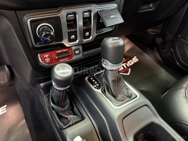 Jeep Wrangler 2019, 40,000 km - 2.0 l - Bakı