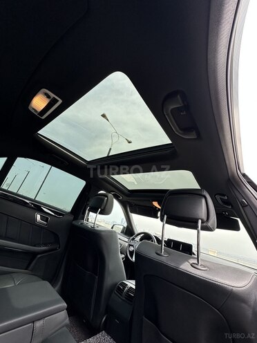 Mercedes E 250 4MATIC 2014, 258,000 km - 2.1 л - Bakı