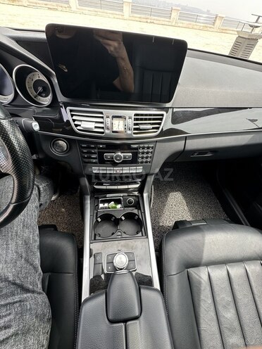 Mercedes E 250 4MATIC 2014, 258,000 km - 2.1 л - Bakı