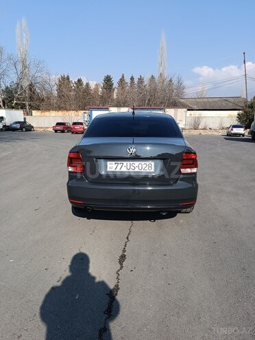 Volkswagen Polo 2016, 186,000 km - 1.6 l - Şəki