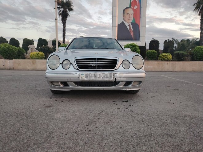 Mercedes E 220 d 1999, 490,662 km - 2.2 л - Bərdə