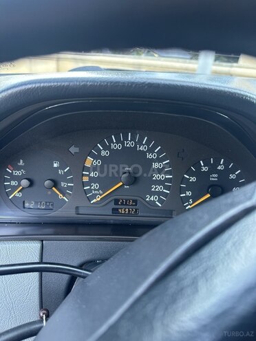 Mercedes E 200 1999, 469,000 km - 2.0 л - Bakı