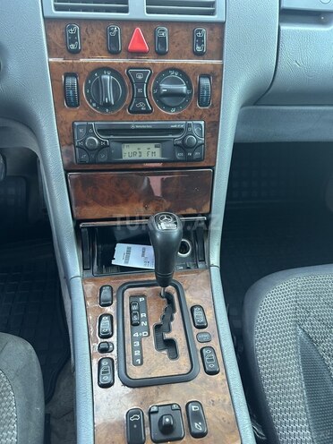 Mercedes E 200 1999, 469,000 km - 2.0 л - Bakı